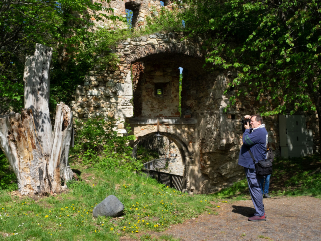 Fotograf Mann blaues Hemd